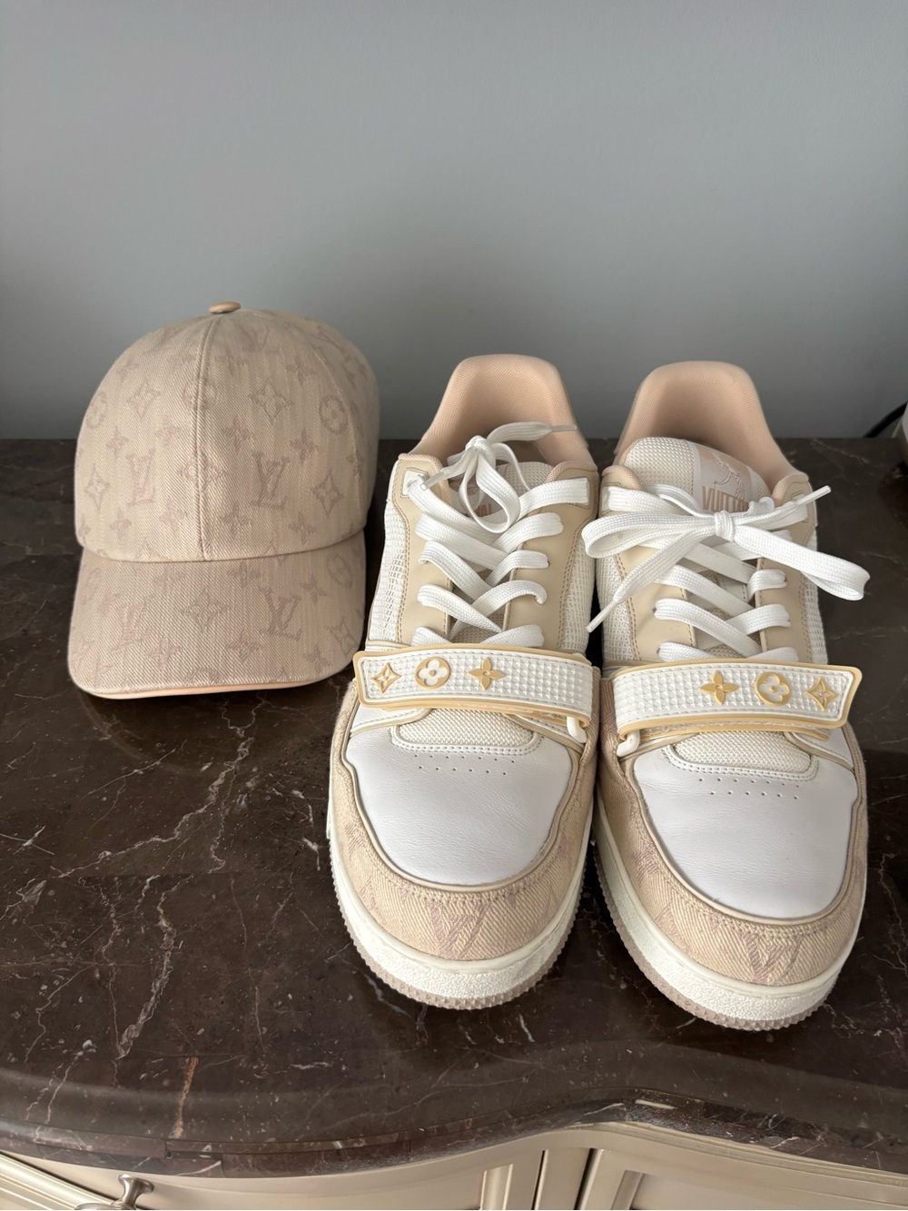 Louis Vuitton Beige & White Men’s Low-Top Monogram Sneakers & Cap Set